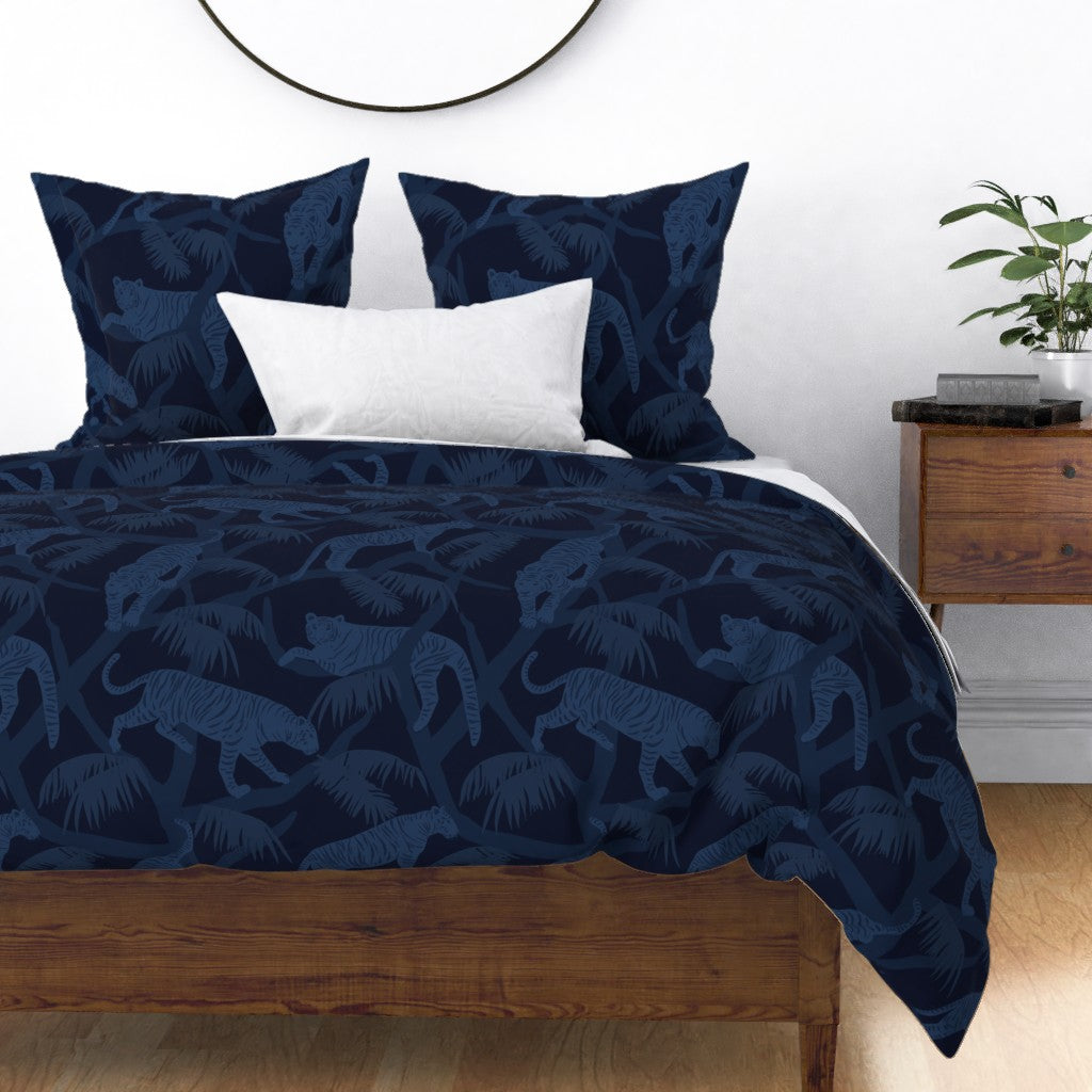 Duvet Cover with Midnight Tigers Pattern in Navy Blue
